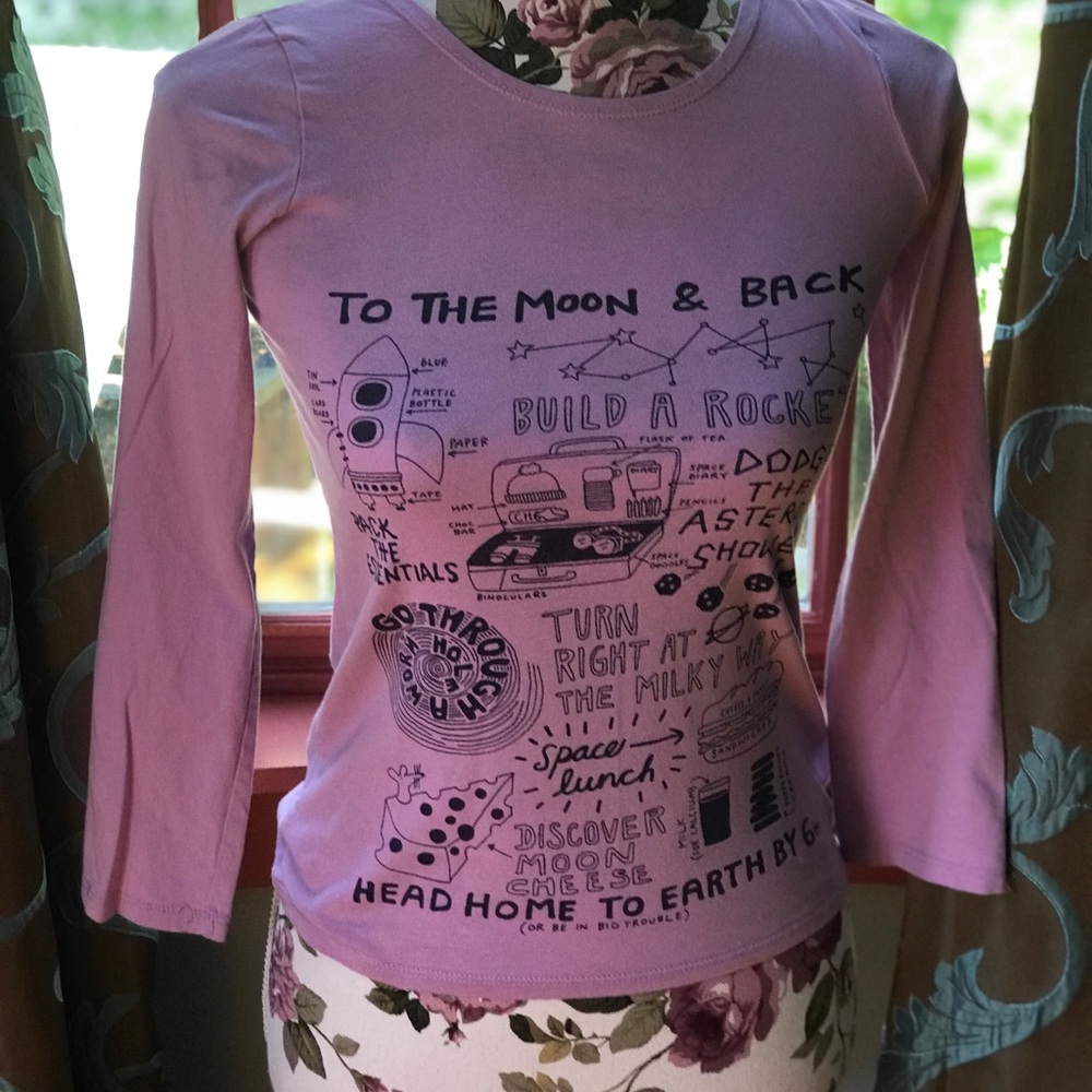 “To the moon and back”Lavender long sleeve top